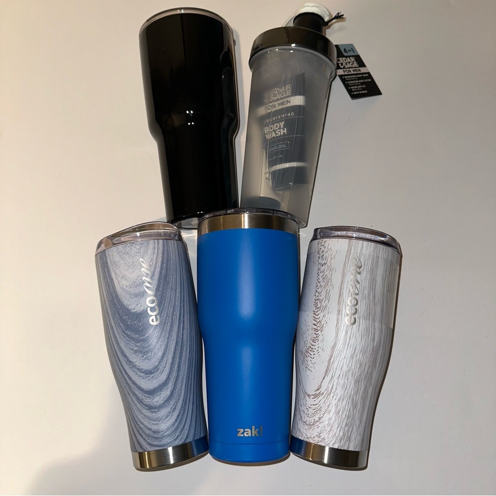 5 BRAND NEW ON THE GO CUPS